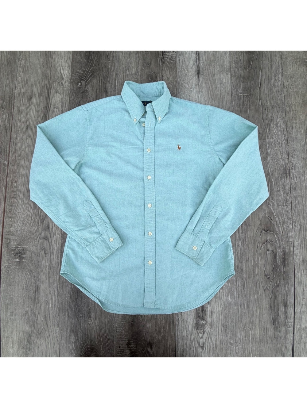 Ralph Lauren Men’s long-sleeve button-up shirt size M